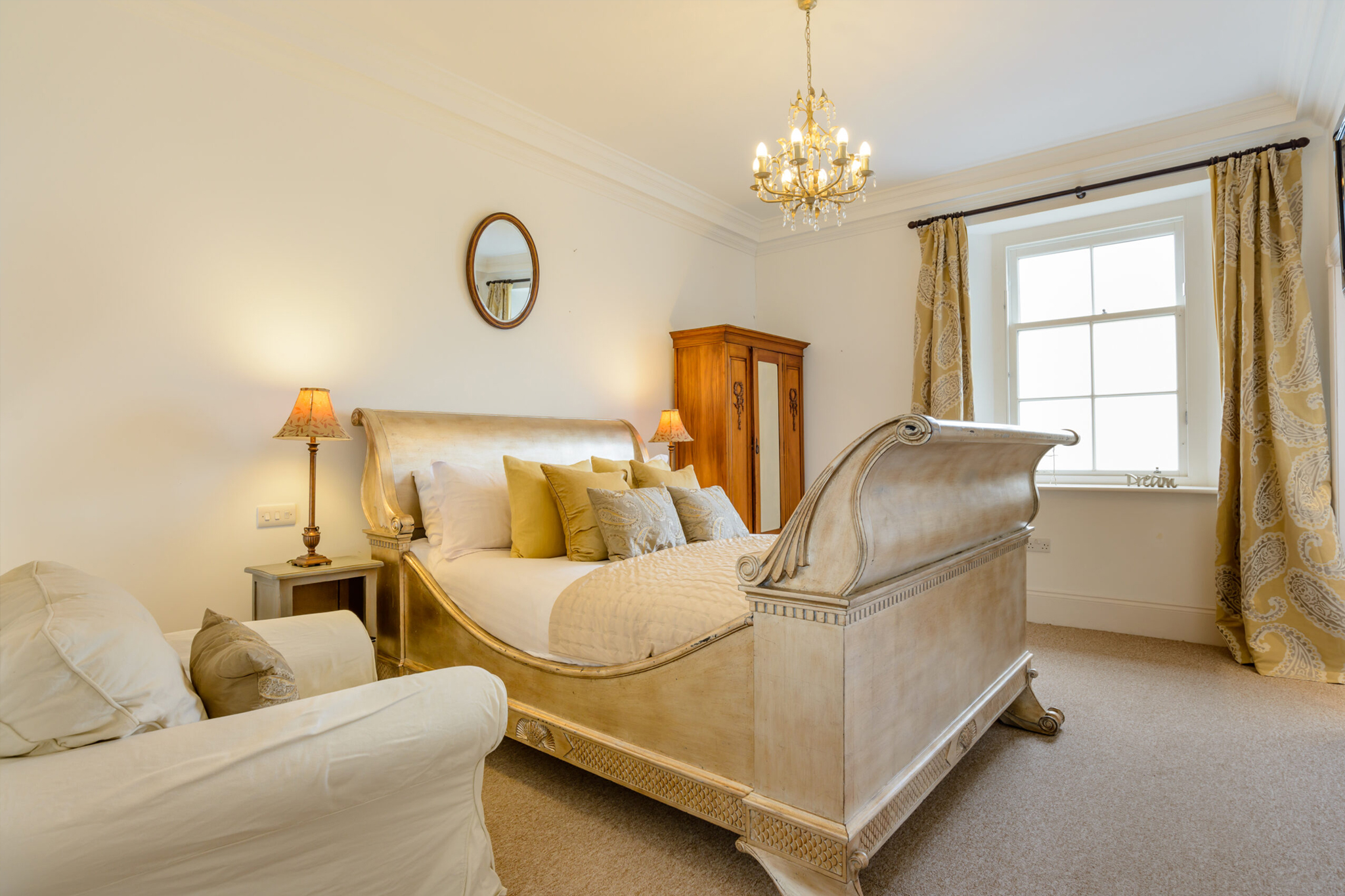 Stay at Alexander House